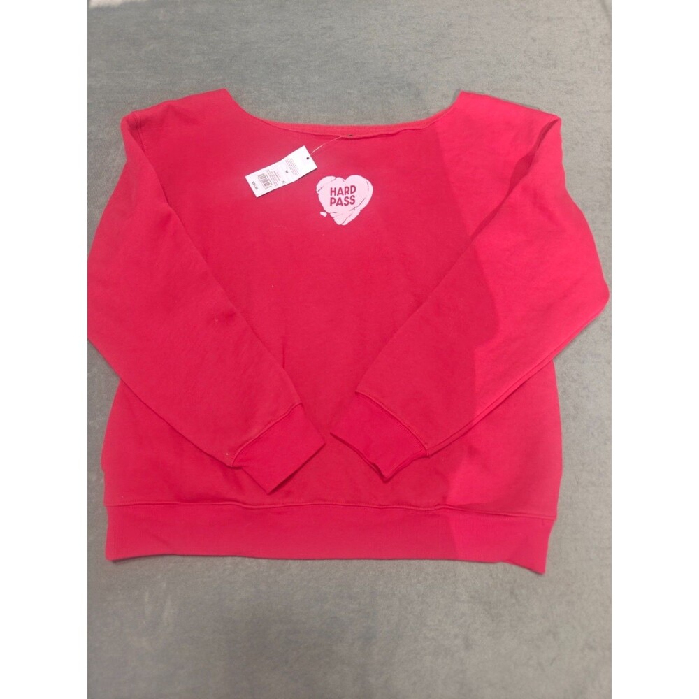 Wild Fable Women’s Medium Red Hard Pass Heart Sweatshirt NWT Valentine Graphic